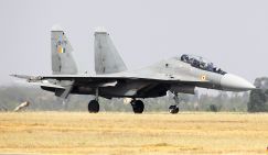 Индийские Су-30МКИ стали «механическими зайцами»: НАТО отрабатывает атаки на русских  летчиков