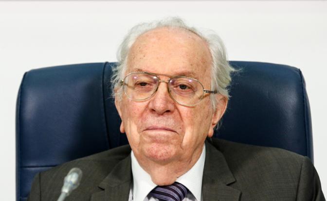 Виктор Данилов-Данильян