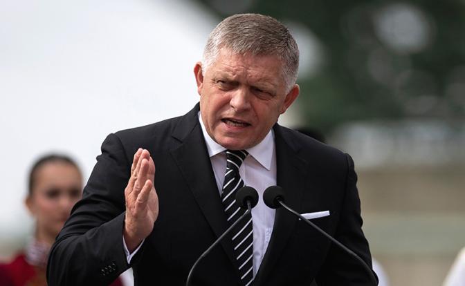 На фото: премьер-министр Словакии Роберт Фицо.