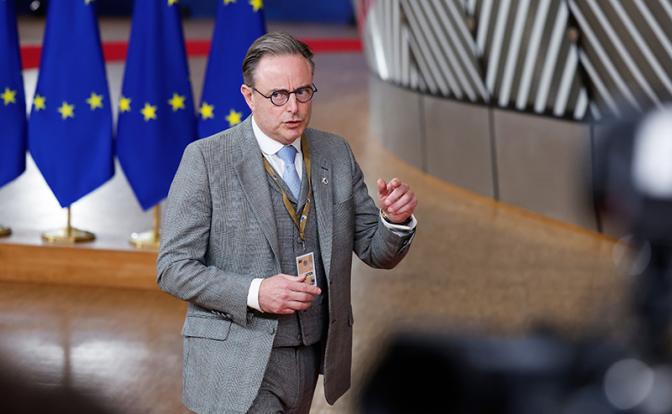 На фото: премьер-министр Бельгии Барт