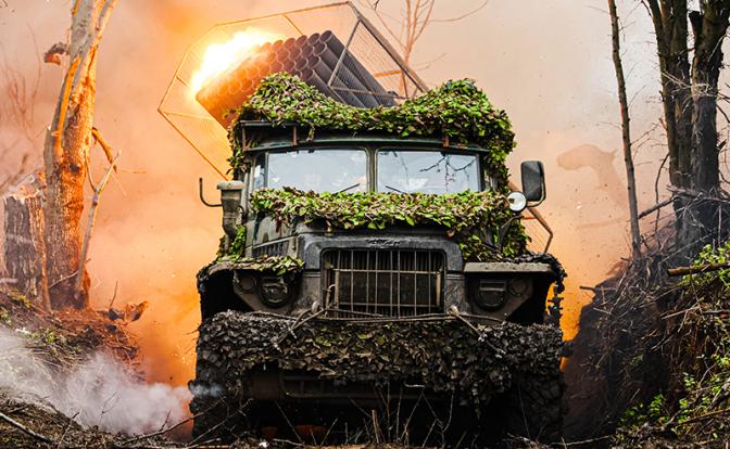 Покровская воронка смерти: Остатки гарнизона ВСУ в Мирнограде/Димитрове прощаются с семьями, но не сдаются