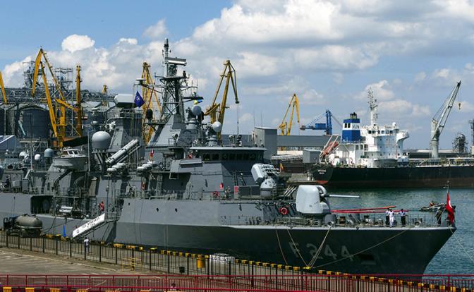 На фото: корабли в порту Одессы. Архивное фото.