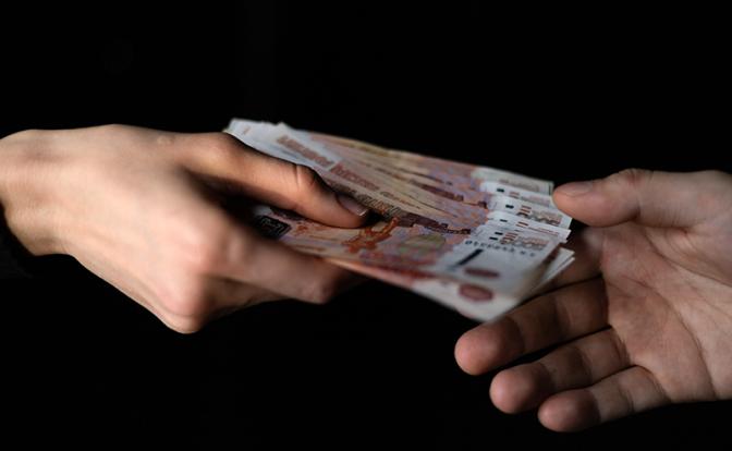 Путин призвал усилить контроль за оборотом наличных в России