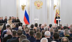 Путин наградил Героев России в Георгиевском зале Кремля