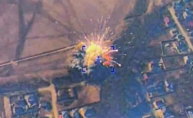 Ликвидация «котла» в Димитрове: «ФАБ попал по дому, где держался взвод. Такие кадры рвут нервы»