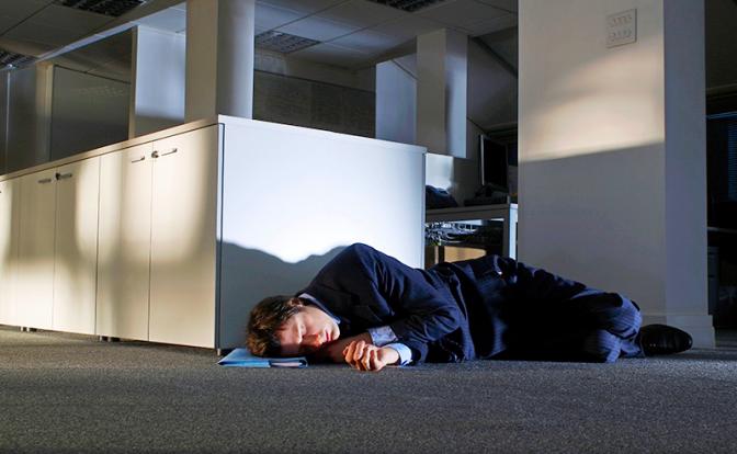 Рука руку моет: Минтруда и Минэкономразвития кромсают Трудовой кодекс, зная, что Госдума их поддержит