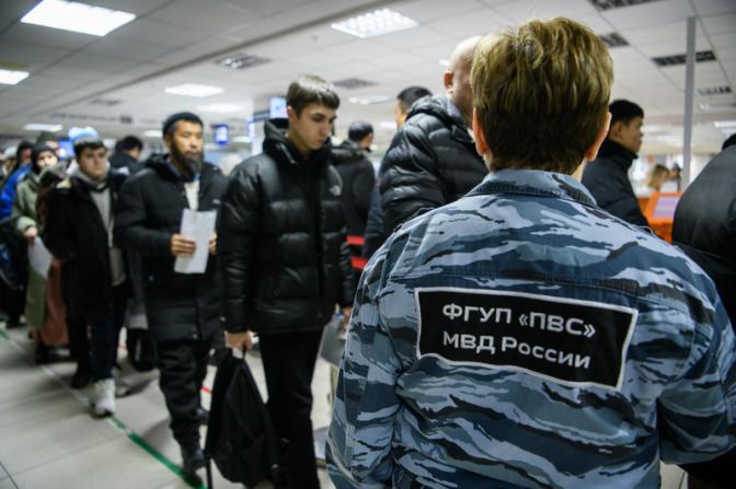 Вадим Трухачёв: За завозом в Россию мигрантов стоит Британия