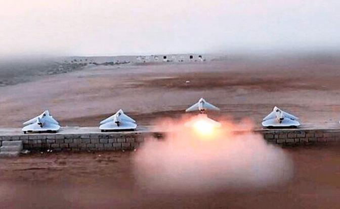 На фото: запуск дронов-камикадзе «Hadid-110».