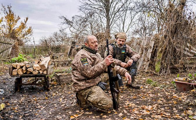 «Обложившись кошками»: Солдаты ВСУ мерзнут как цуцики и мрут как мухи