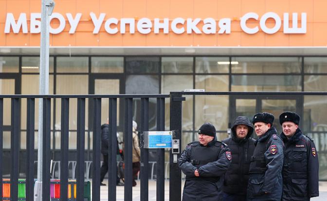 Убийство в Горках-2: 9-классник, уcтроив поножовщину в элитной школе, успел после резни сделать селфи