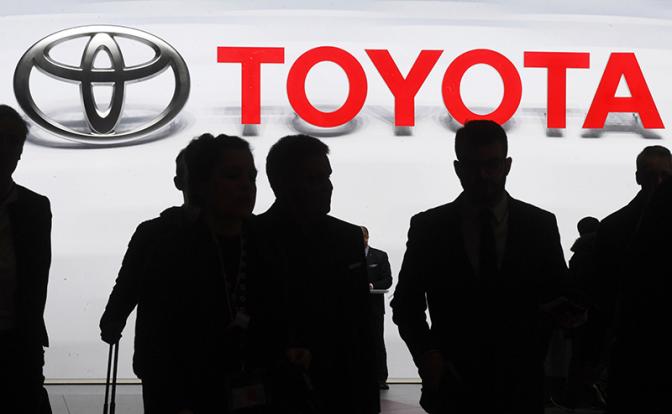 Призрачный статус: Toyota держит Россию в уме