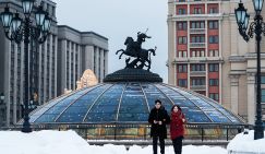 Рожай в 18! Чиновники симулируют бурную деятельность, молодежь на пустышки не ведется