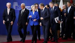 Евро-саммит: Встреча глав государств или воровская сходка?