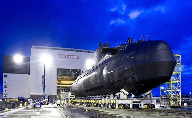 Бредовый бастион «Владычицы морей»: Министр канализации и обороны одержим манией ловли русских подлодок