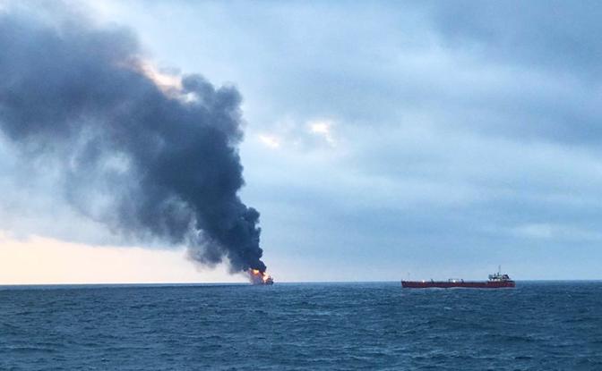 Источник: Украина целенаправленно охотится на российские нефтяные танкеры