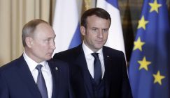 В Кремле заявили о готовности Путина вести диалог с Макроном