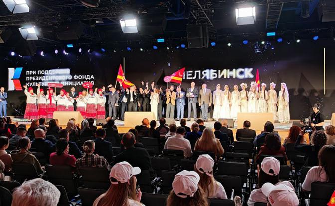 Суровый Урал культурно победил кержацкую Сибирь: «Москва руку приложила»