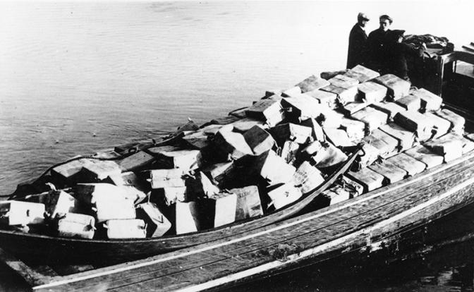 Александр Широкорад: Наука, техника и образ жизни современных США выросли из Сухого закона