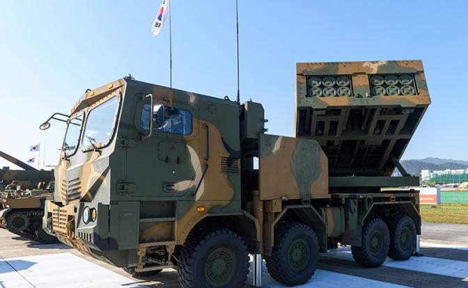 На фото: РСЗО Chunmoo