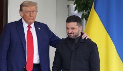 Ультиматум Трампа истёк: Зеленский пляшет вокруг рождественской ёлки - «опа, опа, Америка, Европа…»