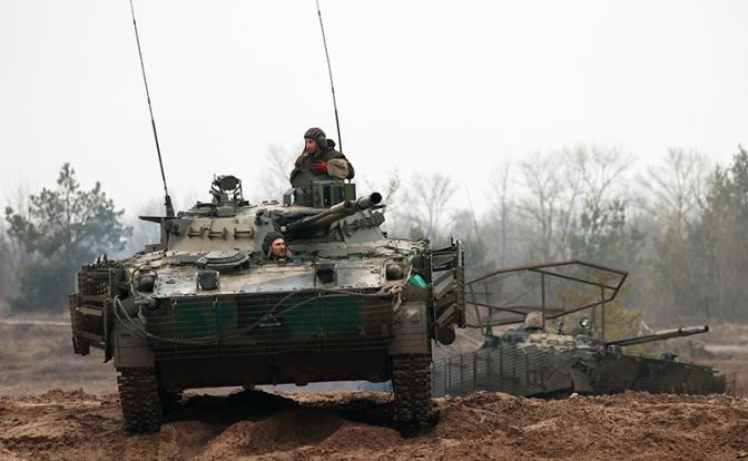 Сводки СВО, 24 декабря, главное: Сырский бросил еще один десант на Покровск, усилив атаку танком Abrams