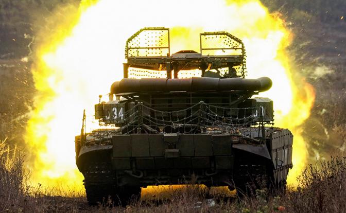 Битва за Гуляйполе: ВСУ, отступая, сожгли музей Батьки Махно. Сырский лютует, требуя держать город