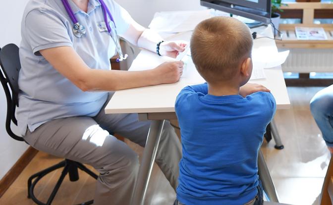 Шестеро детей заразились смертельно опасной инфекцией в Тюменской области