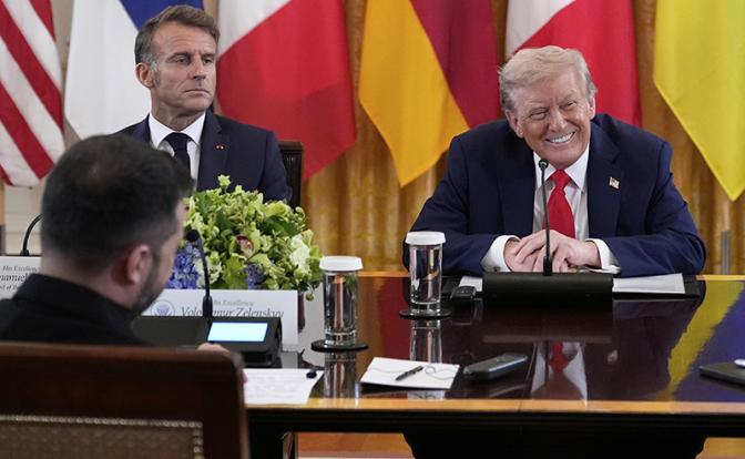 На фото: президент США Дональд Трамп (справа) и президент Франции Эмманюэль Макрон (слева)