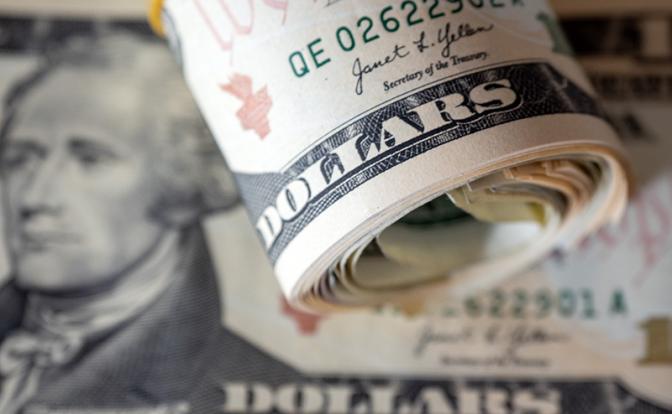 Курс доллара по 120: насколько реалистичен такой прогноз-2026?