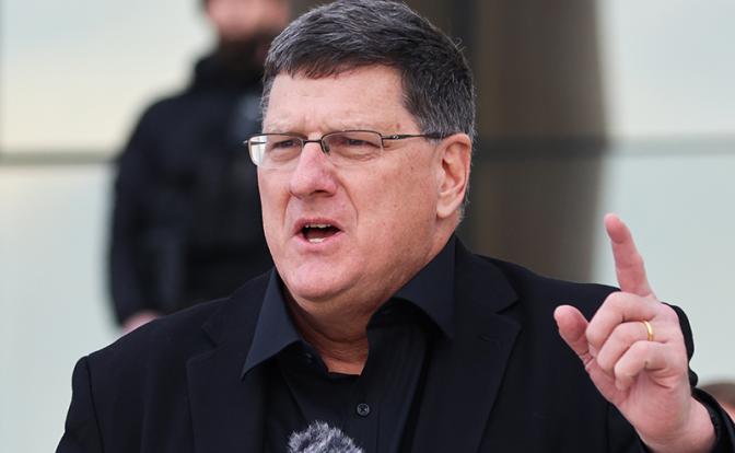 На фото: военный эксперт, бывший разведчик морской пехоты США Скотт Риттер