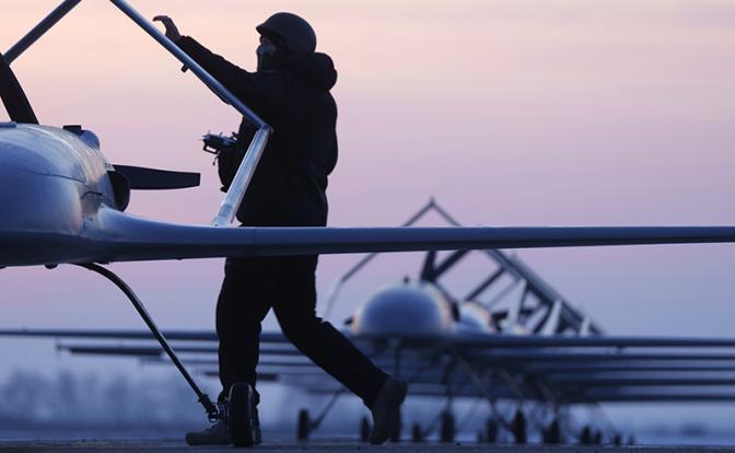 На фото: беспилотный летательный аппарат АН-196 "Лютый"