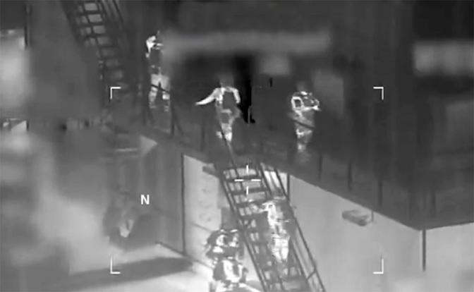 На фото: во время захвата танкера Marinera.