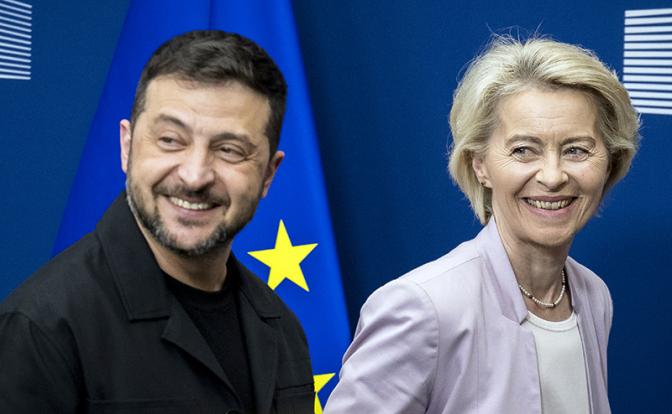 На фото (справа налево): глава Еврокомиссии Урсула фон дер Ляйен и Владимир Зеленский.