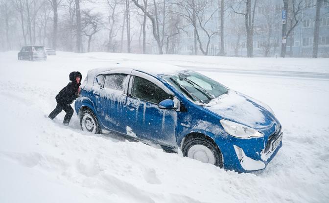 Непогода в Приморье: на дорогах происходят массовые ДТП