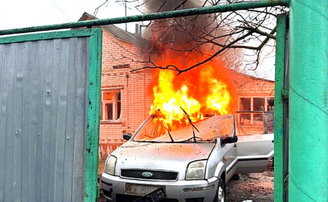 На фото: последствия атаки на Белгородскую область.