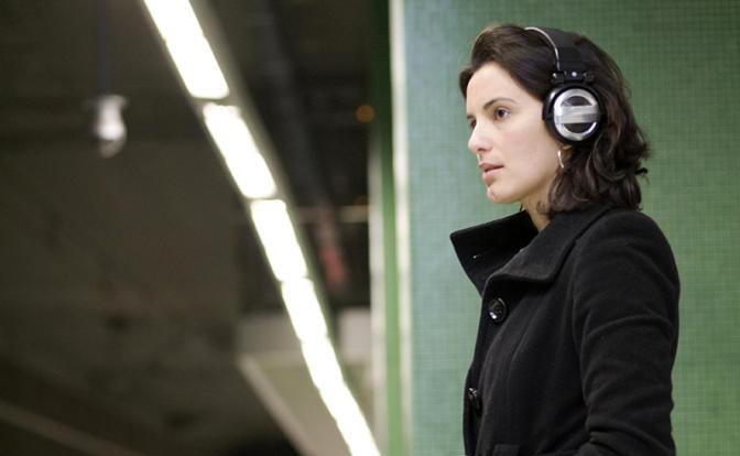 Оториноларинголог предупредила об опасности прослушивания музыки в метро