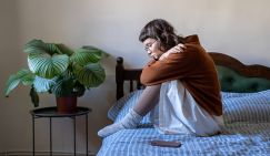 Россиянам рассказали, какие болезни можно спутать с депрессией