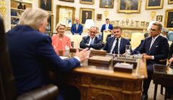 Он не президент, он гангстер: Трампа до Гренландии в ЕС просто не переваривали. Теперь ненавидят