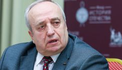 Клинцевич: Как только США завершат процедуру с Гренландией, у них подойдет гиперзвук