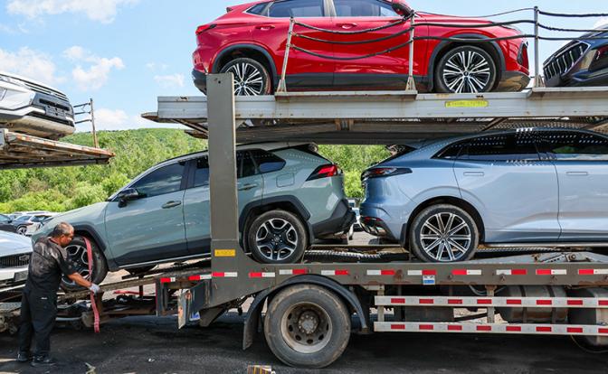 Китай сократил экспорт легковых автомобилей в Россию на 42%