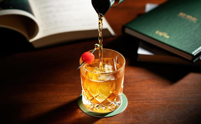 Названы напитки, которые увеличивают риск развития рака