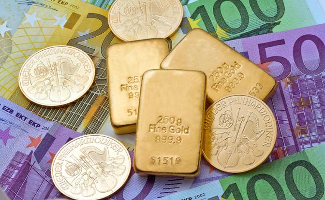 Реакция может быть чрезмерной: эксперт о рекордных продажах валюты и золота Минфином