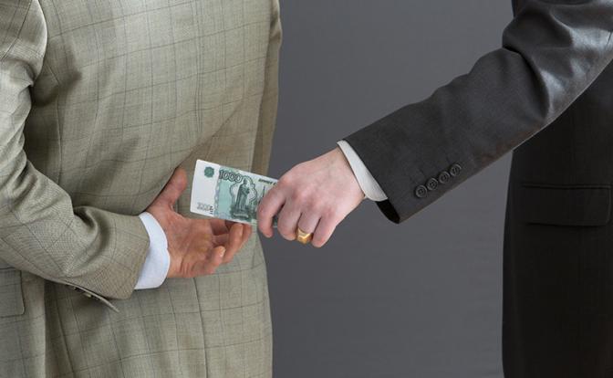 Где у нас чиновники воруют больше всех? Черноземье, Алтай, Урал. Но это лишь верхушка айсберга