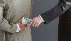 Где у нас чиновники воруют больше всех? Черноземье, Алтай, Урал. Но это лишь верхушка айсберга