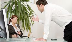 Юрист рассказала, как бороться с абьюзом на работе