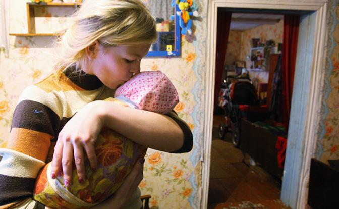 Вслух не произносить: Эксперт о допустимом превышении дохода многодетных для пособия