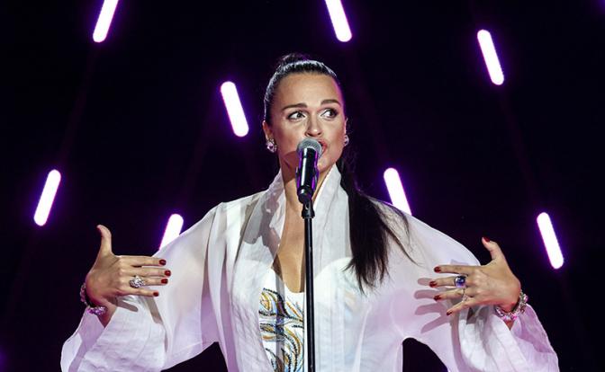 На фото: певица Слава (Анастасия Сланевская)