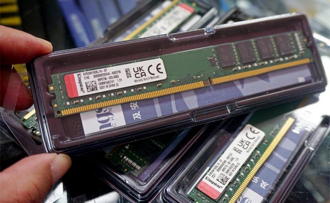 Ажиотаж с «оперативкой»: Проделки искусственного интеллекта намекают, что лучше поспешить с обновлением компа