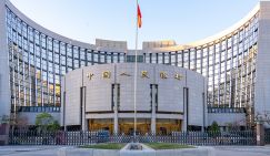 Китайские уроки для Москвы: где Пекин ищет деньги для поддержки своей экономики