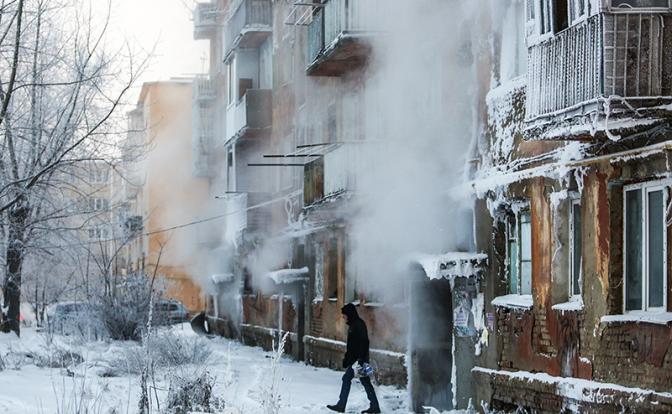 Замерзающие жители Омска парализовали движение в городе в знак протеста
